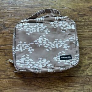 Fighting Eel Toiletry Bag